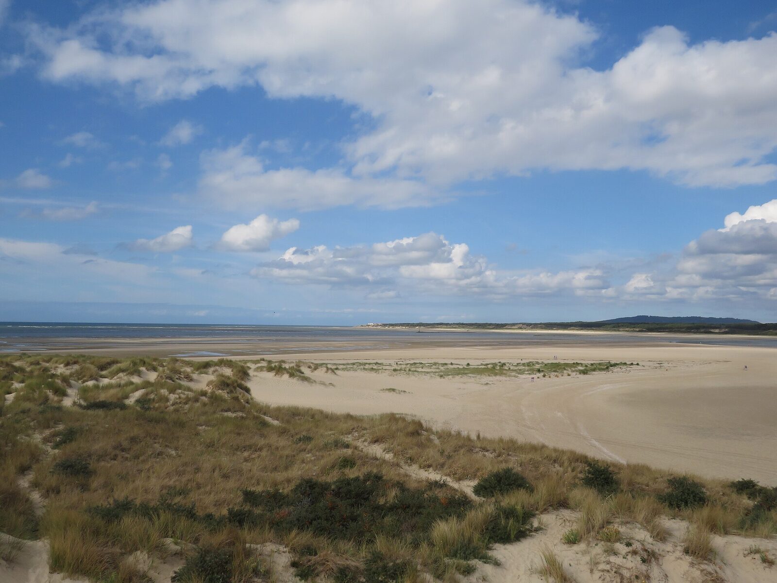 Les dunes et l’estuaire de la Canche à marée basse